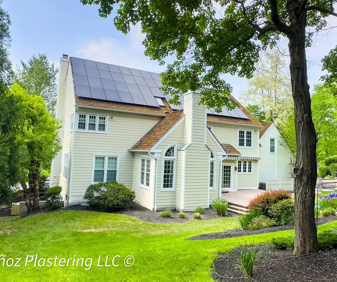 Professional vinyl, wood and James hardy siding contractor near me, siding  installer in PA, Siding  pro, certified siding company.