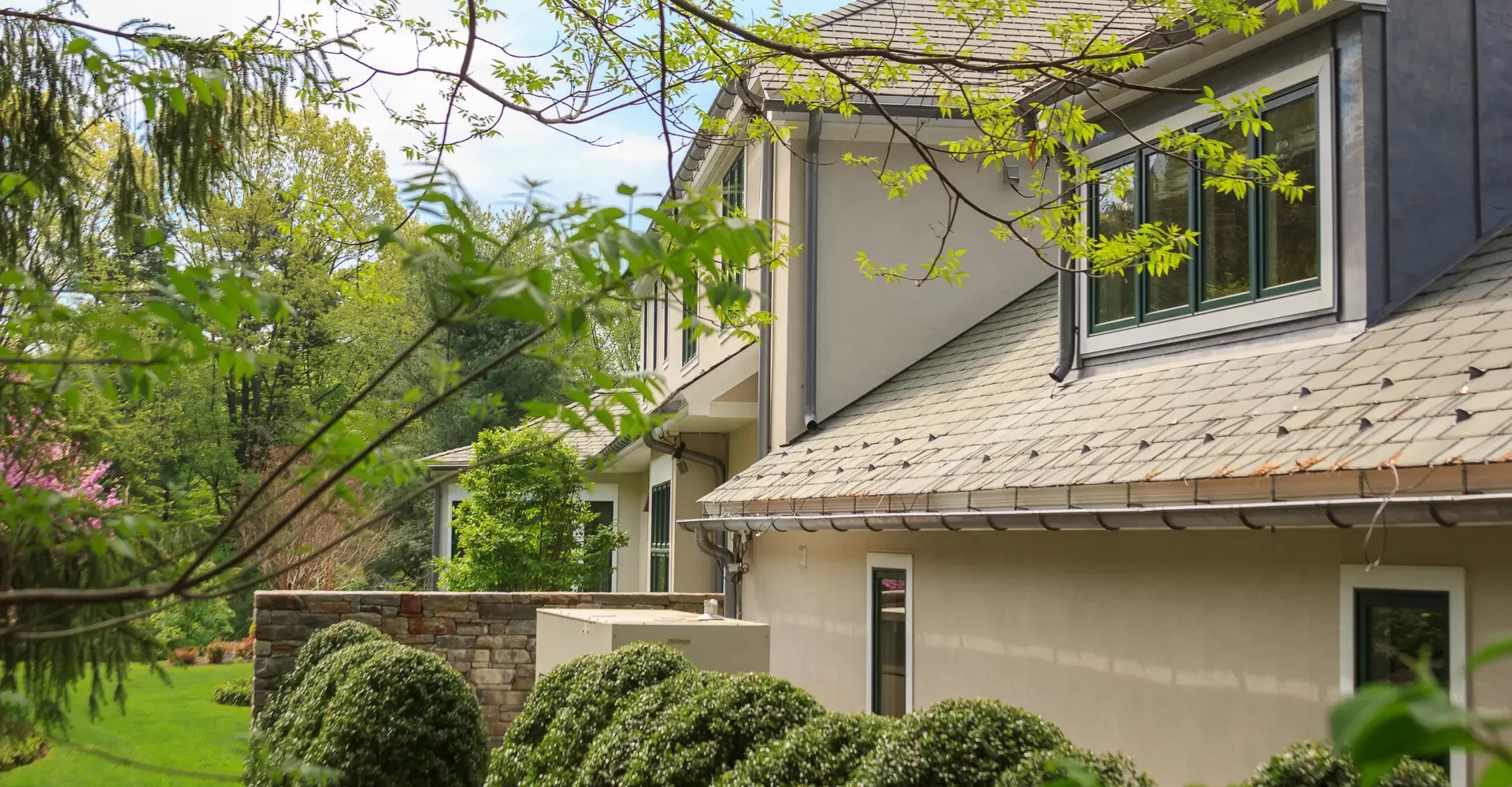 beautiful, stucco 3 coats installation in a tan stucco color finish