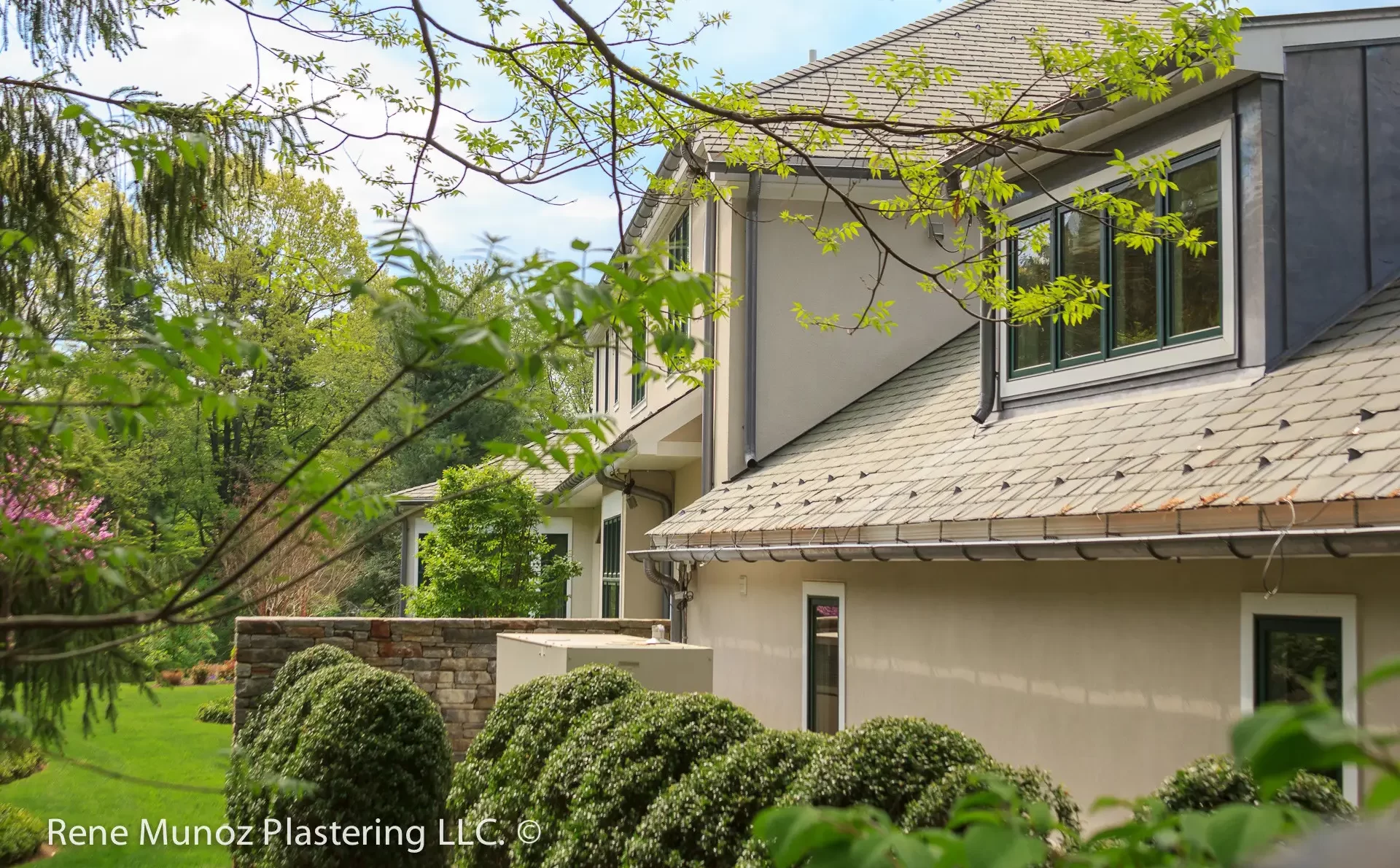 beautiful, stucco 3 coats installation in a tan stucco color finish