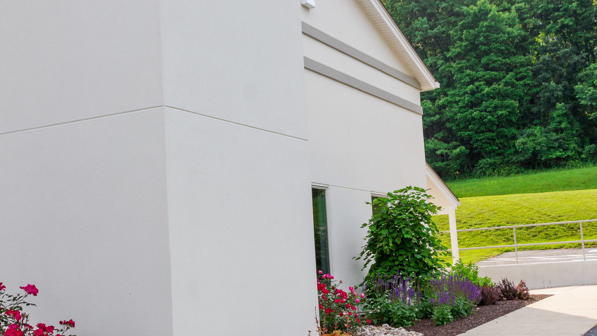 Professional  residential & commercial  Stucco EIFS  plastering contractor near me, acrylic EIFS stucco installer in PA, Stucco Pro, Certified  EIFS stucco company near me