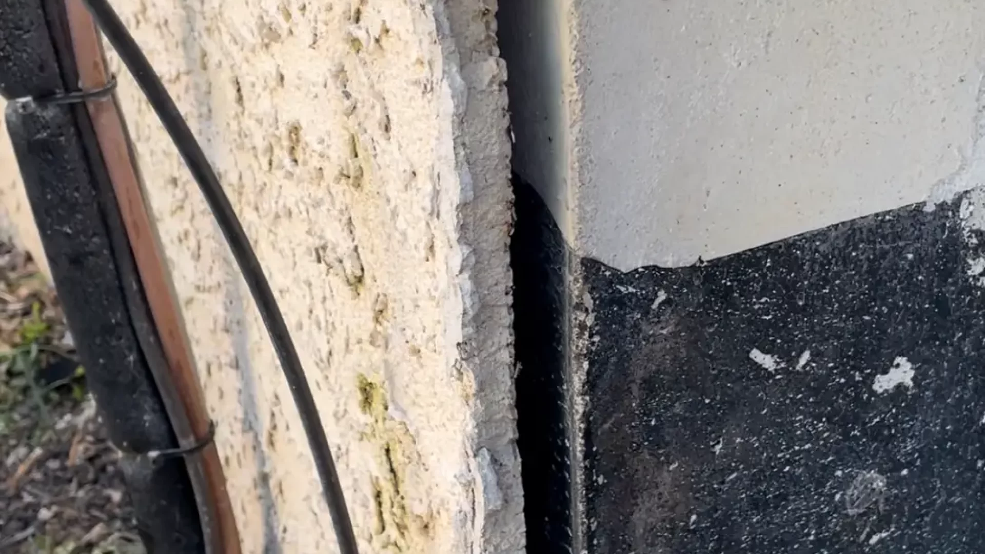 Stucco decay, Stucco detaching