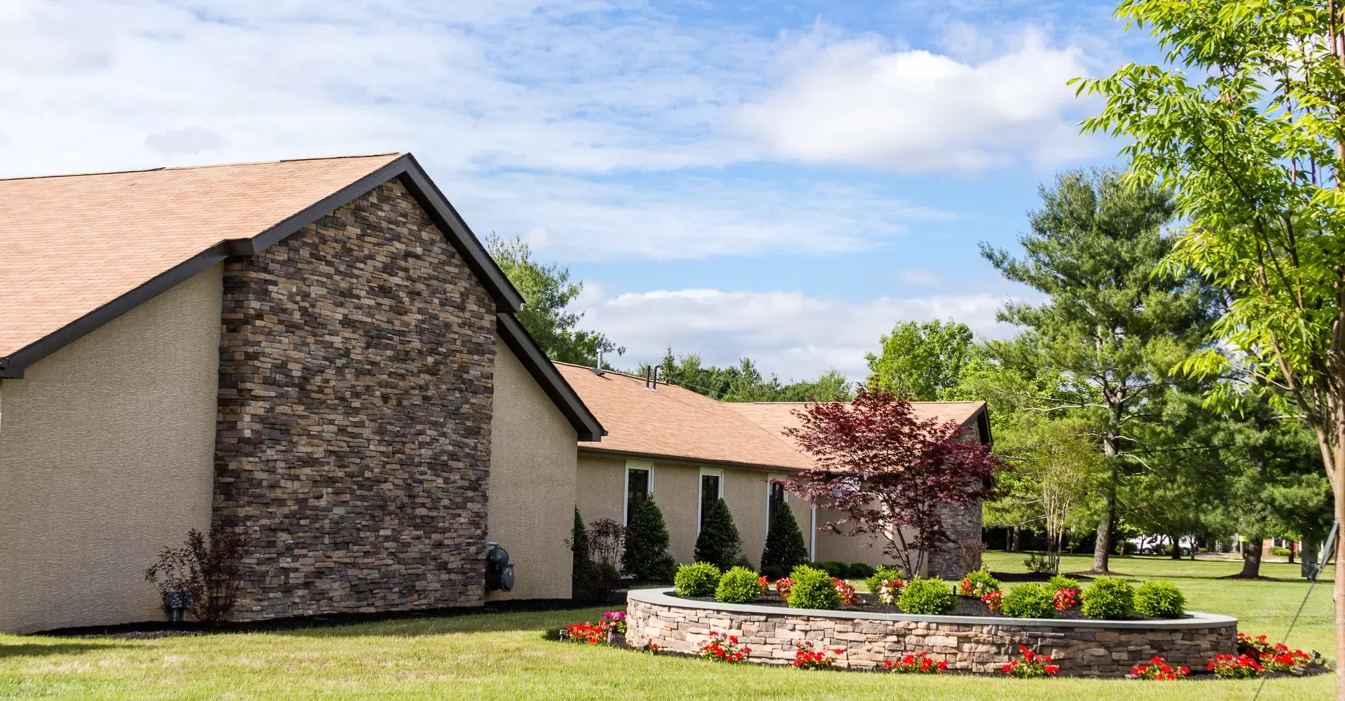 commercial stucco and stone contractor, professional in Adubon PA 19403-1